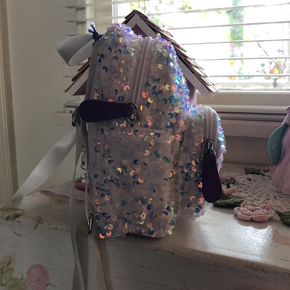 Backpack - Picture 7 of 12